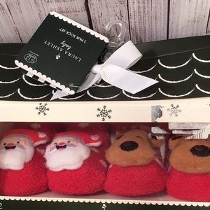 Adorable Laura Ashley Christmas sock set--2 pairs